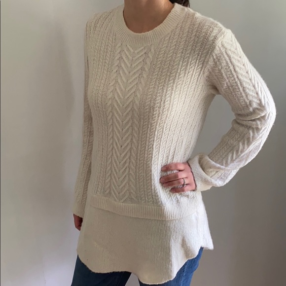 Tahari Sweaters - TAHARI Sweater